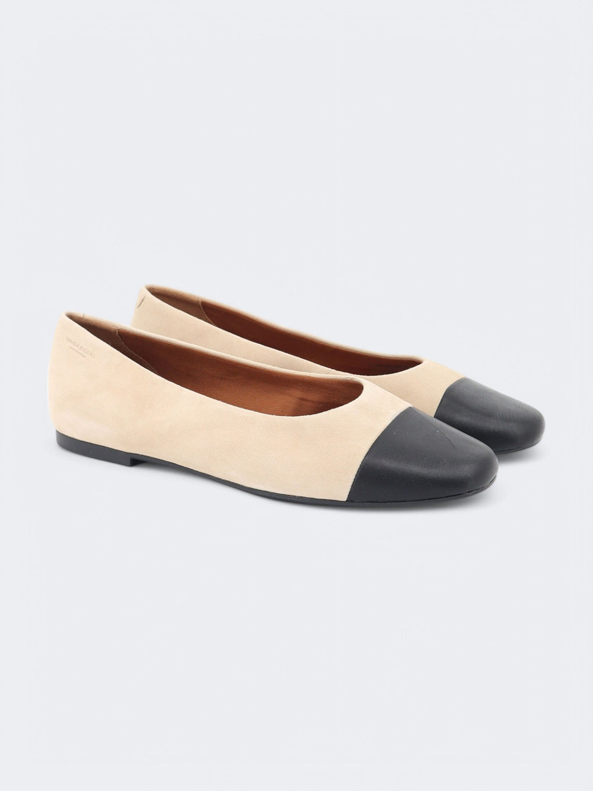Image for Women's Colorblocked Ballerinas,Black/Light Beige