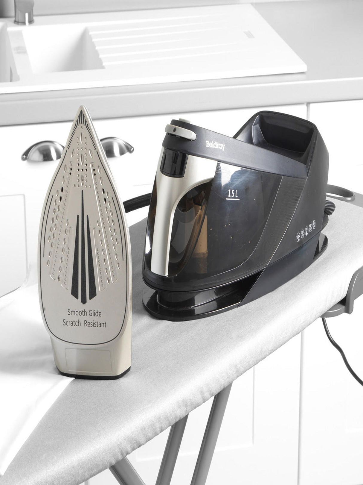 Platinum Edition Steam Station Iron, 1.5 L
