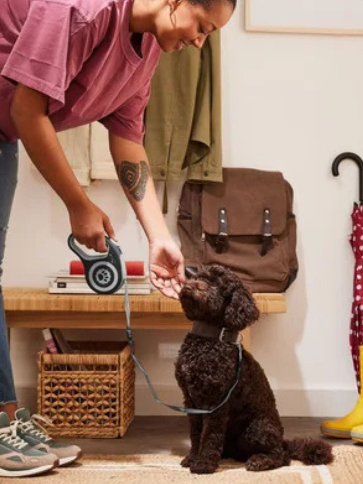 Self-Retracting Leash