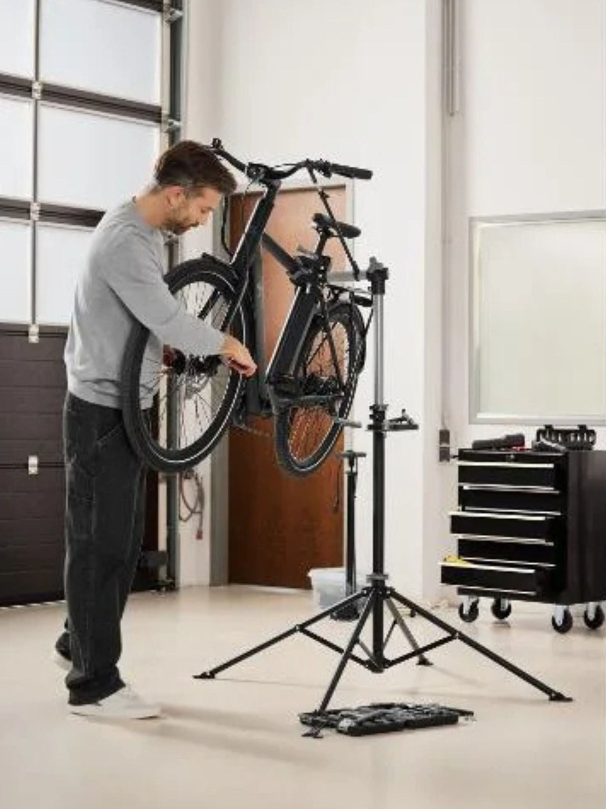 Bicycle Mounting Stand