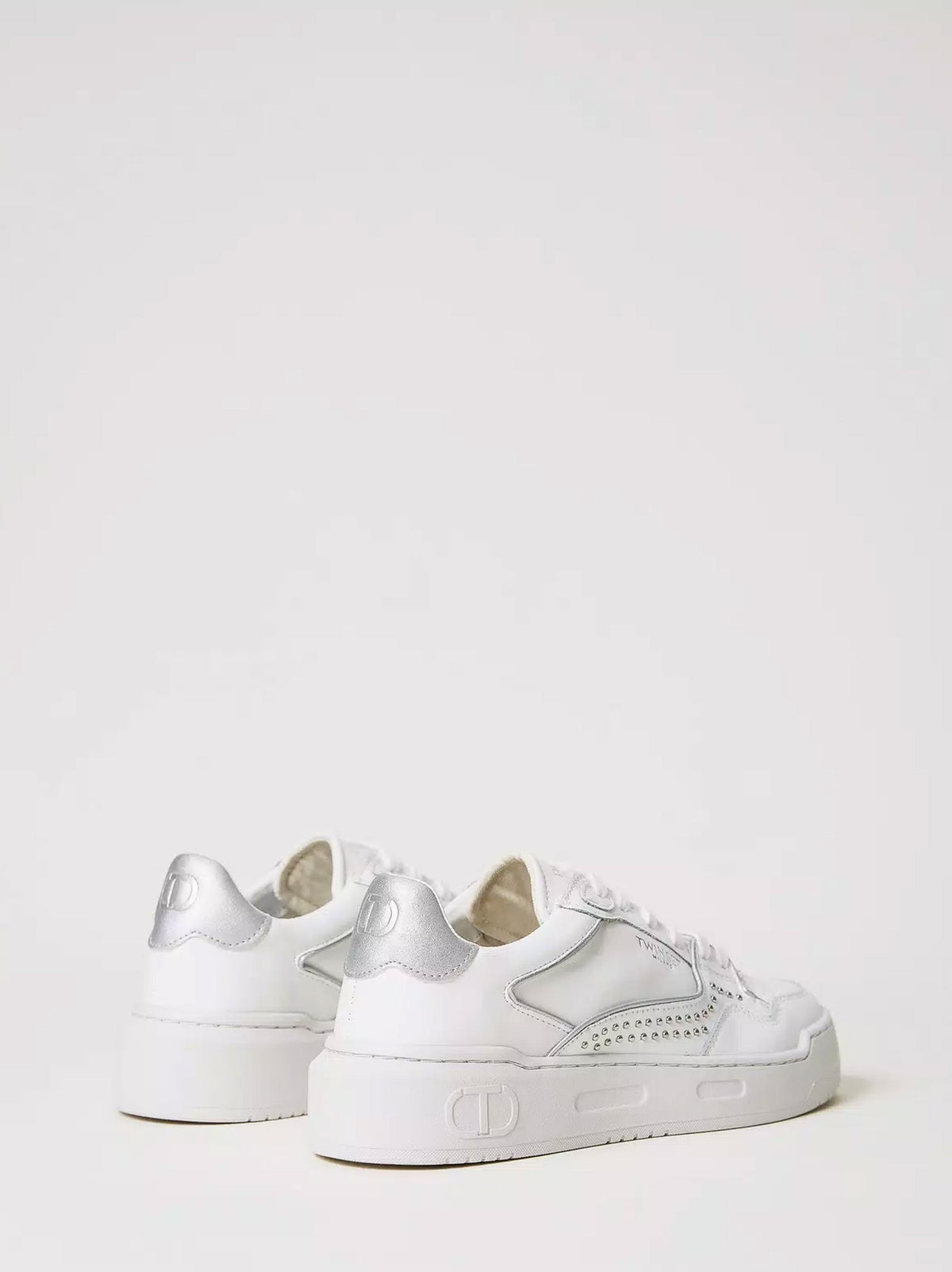 Women's Leather with micro studs shoes,White