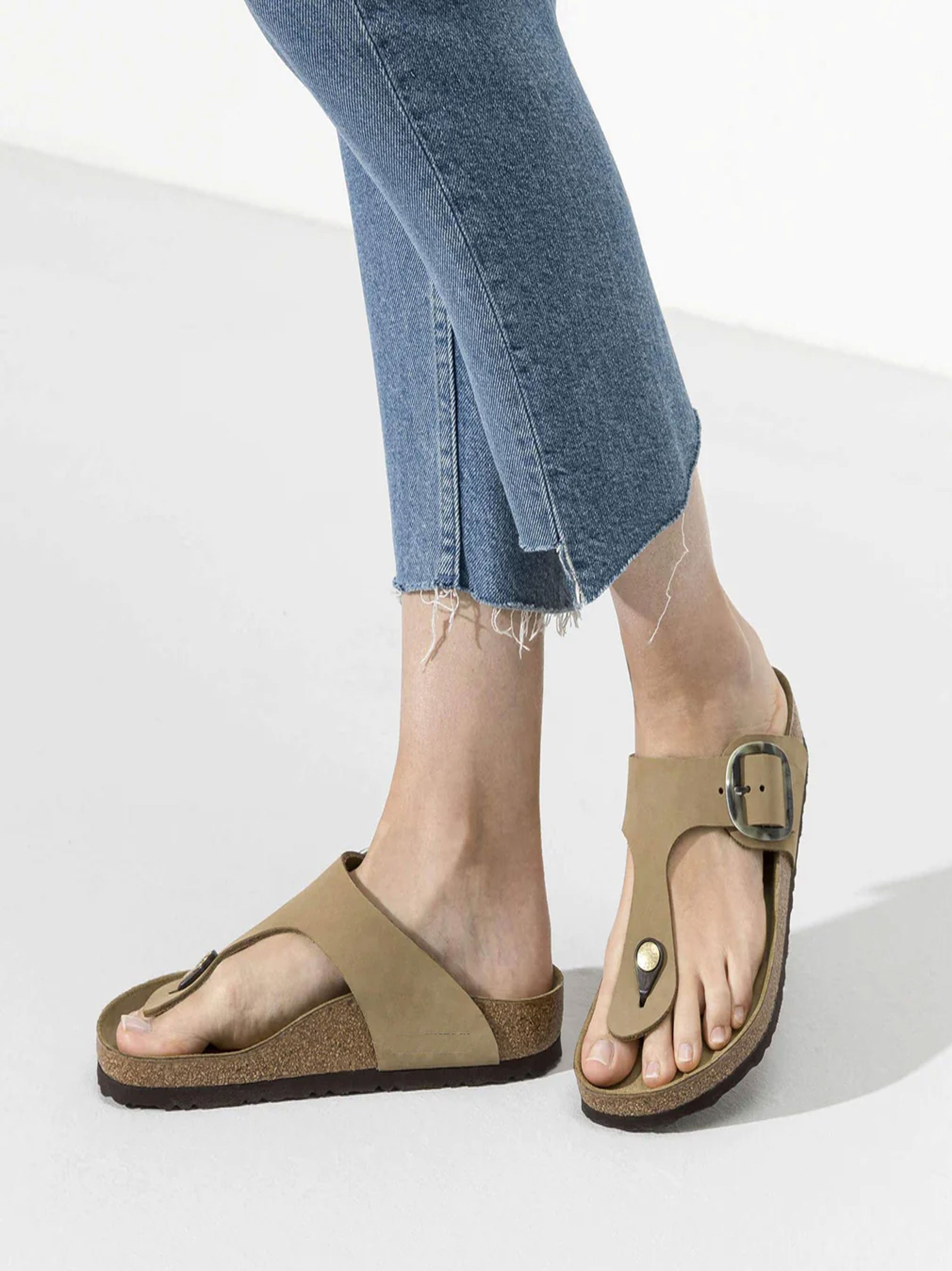 Sandals Stylish Luxury Brand Slipper Men Women House Fashion Flip Flops $25  - Wholesale China Slippers at Factory Prices from Putian Qimei  International Trade Co.,Ltd | Globalsources.com