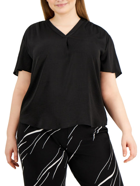 Image for Women's Plus Size V-Neck Top,Black