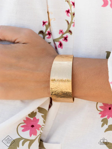Image for Bracelet Coolly Curved Gold