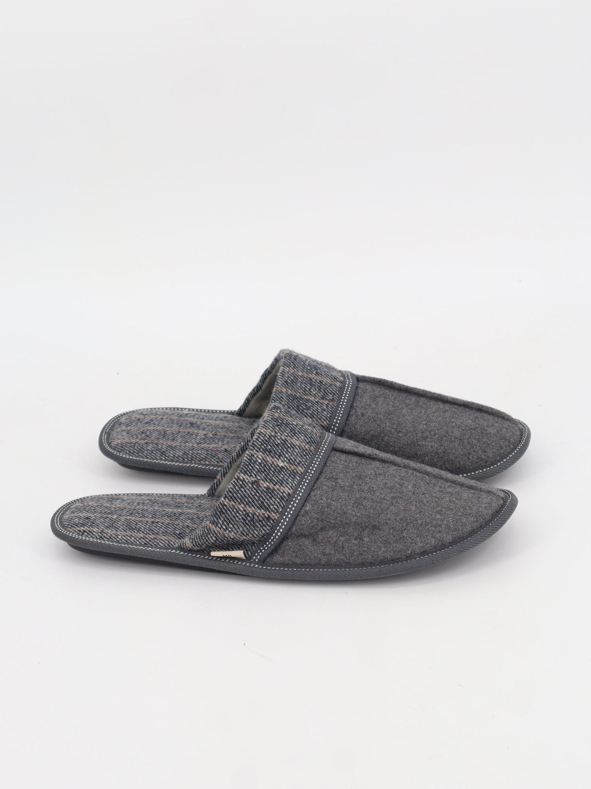 Image for Men's Striped Slippers,Grey