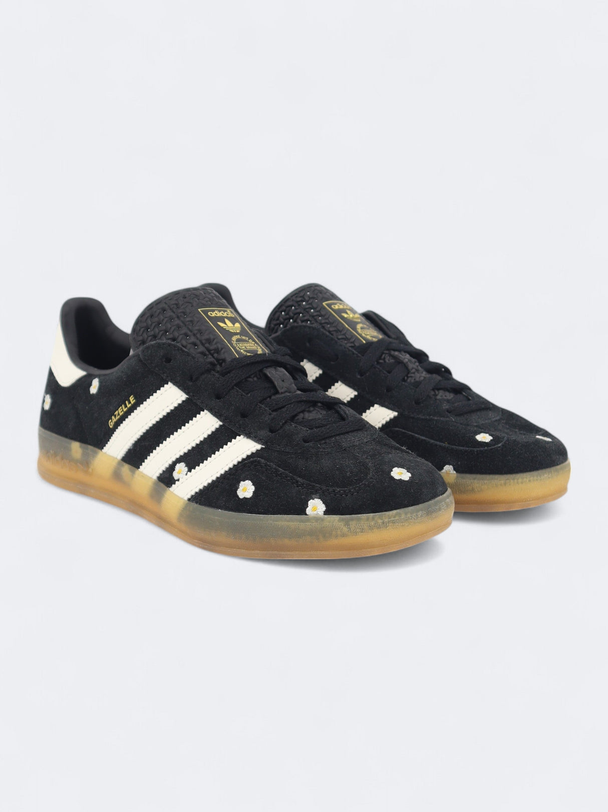 Image for Women's Textured Floral Embroidered Sneakers,Black