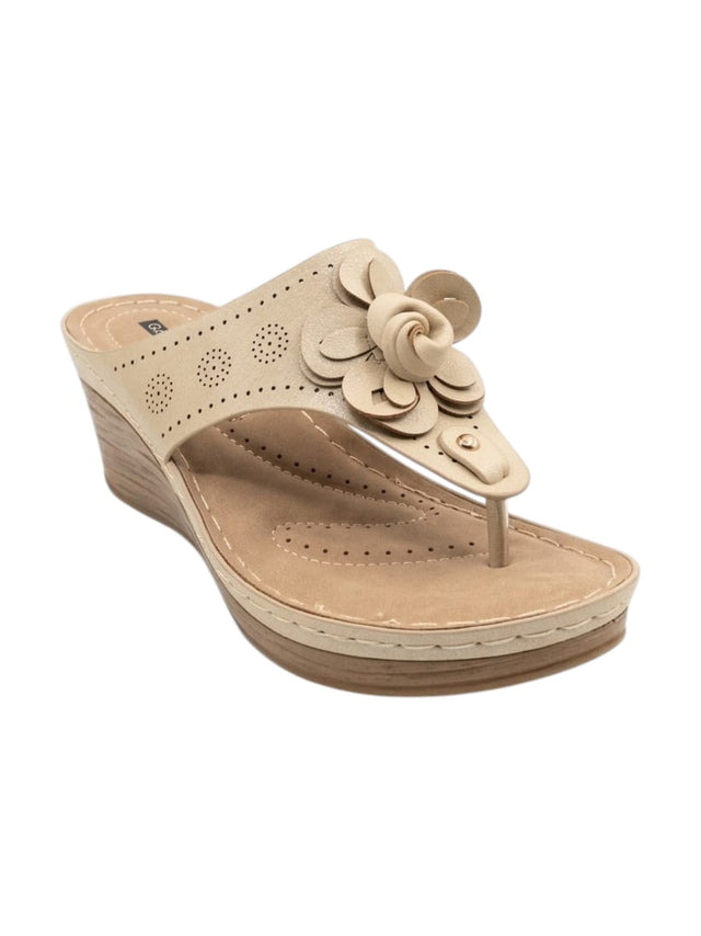 Image for Women's Textured Heeled Shoes,Beige