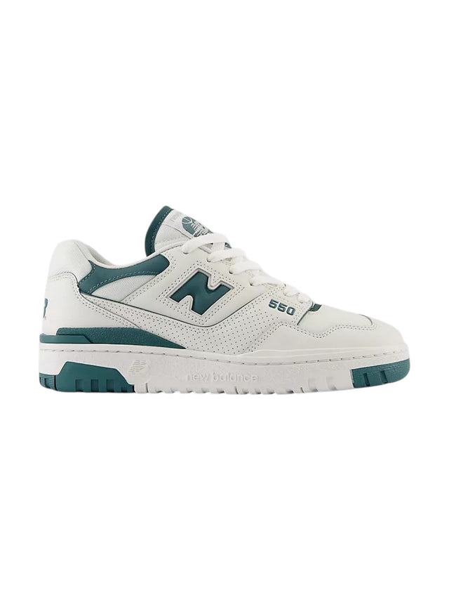 Image for New Balance 550 Women's Logo Patched Shoes,White