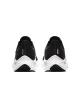 Zoom Winflo 7 Women's Textured Shoes,Black