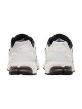 Nike Zoom Vomero 5 Women's Textured Shoes,White