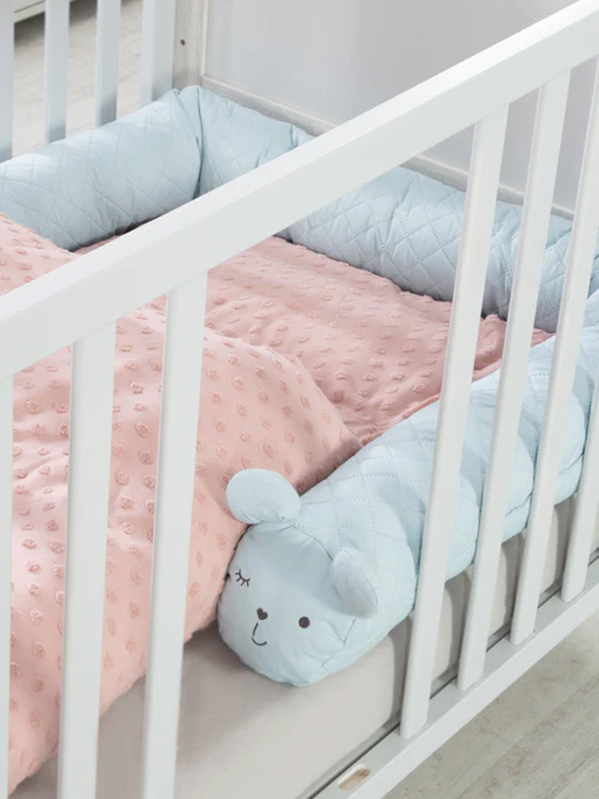 Baby Bed Border