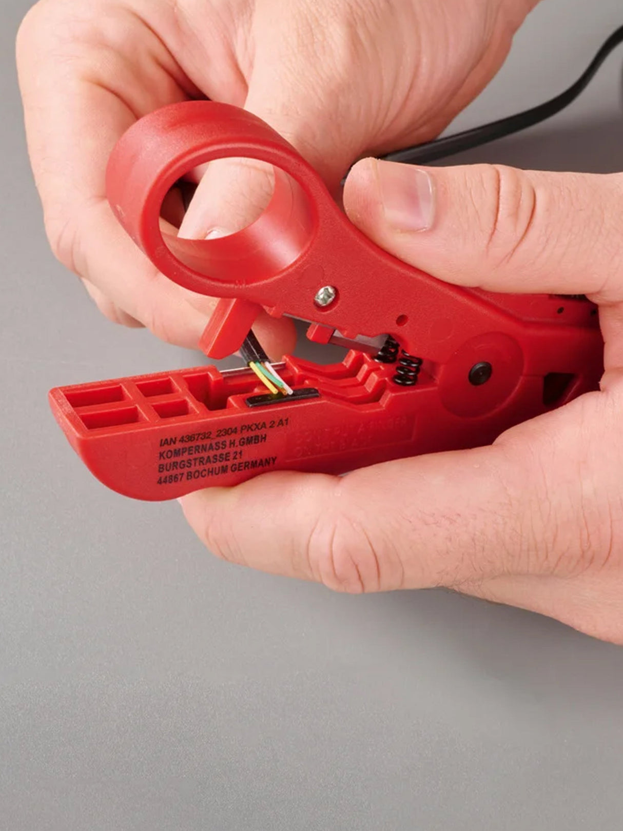 Coaxial Stripping Tool