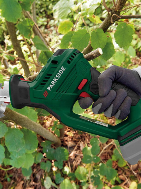 Cordless Branch Saw