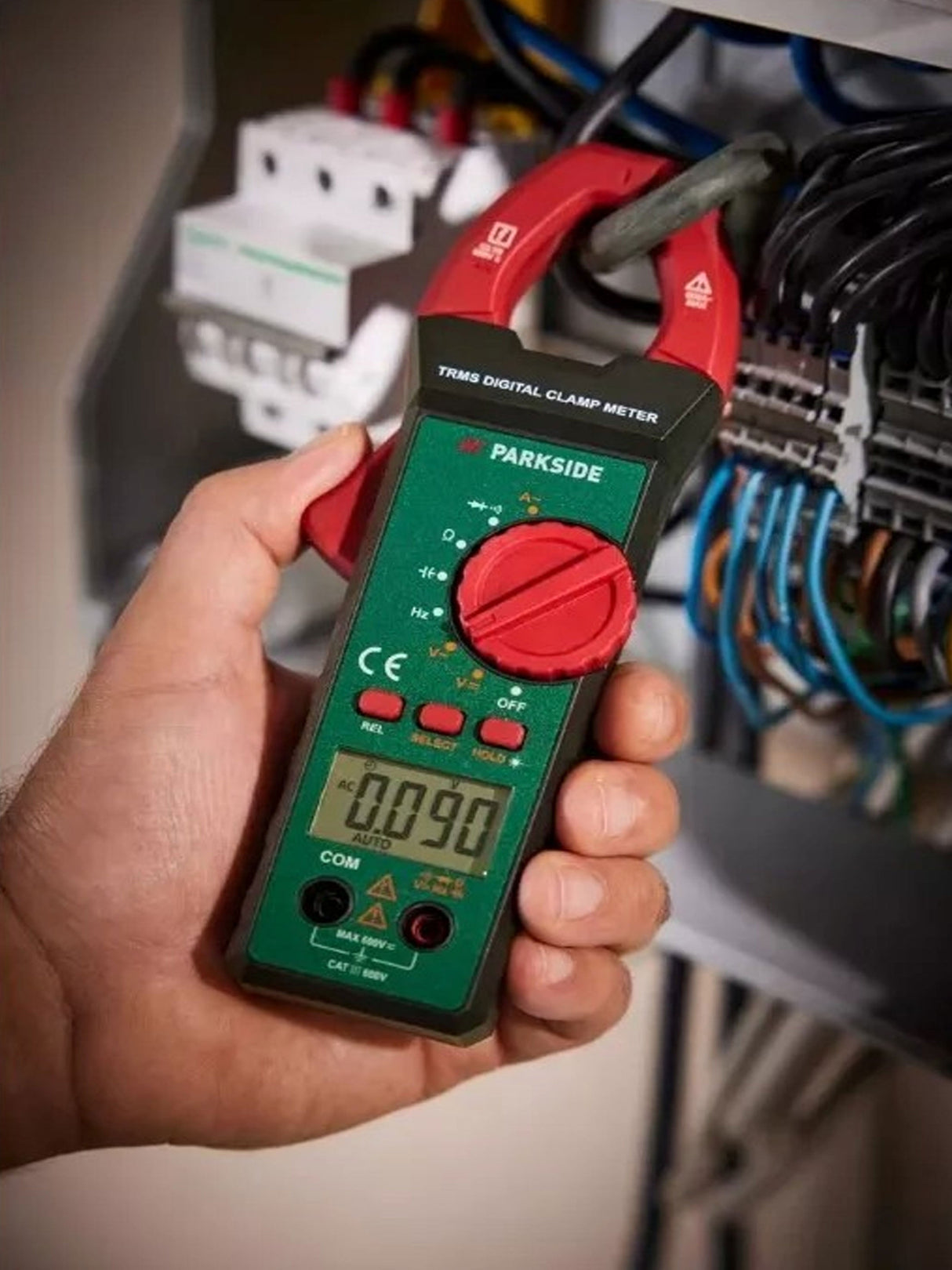 Digital Clamp Meter